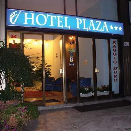 Plaza Hotel 3*